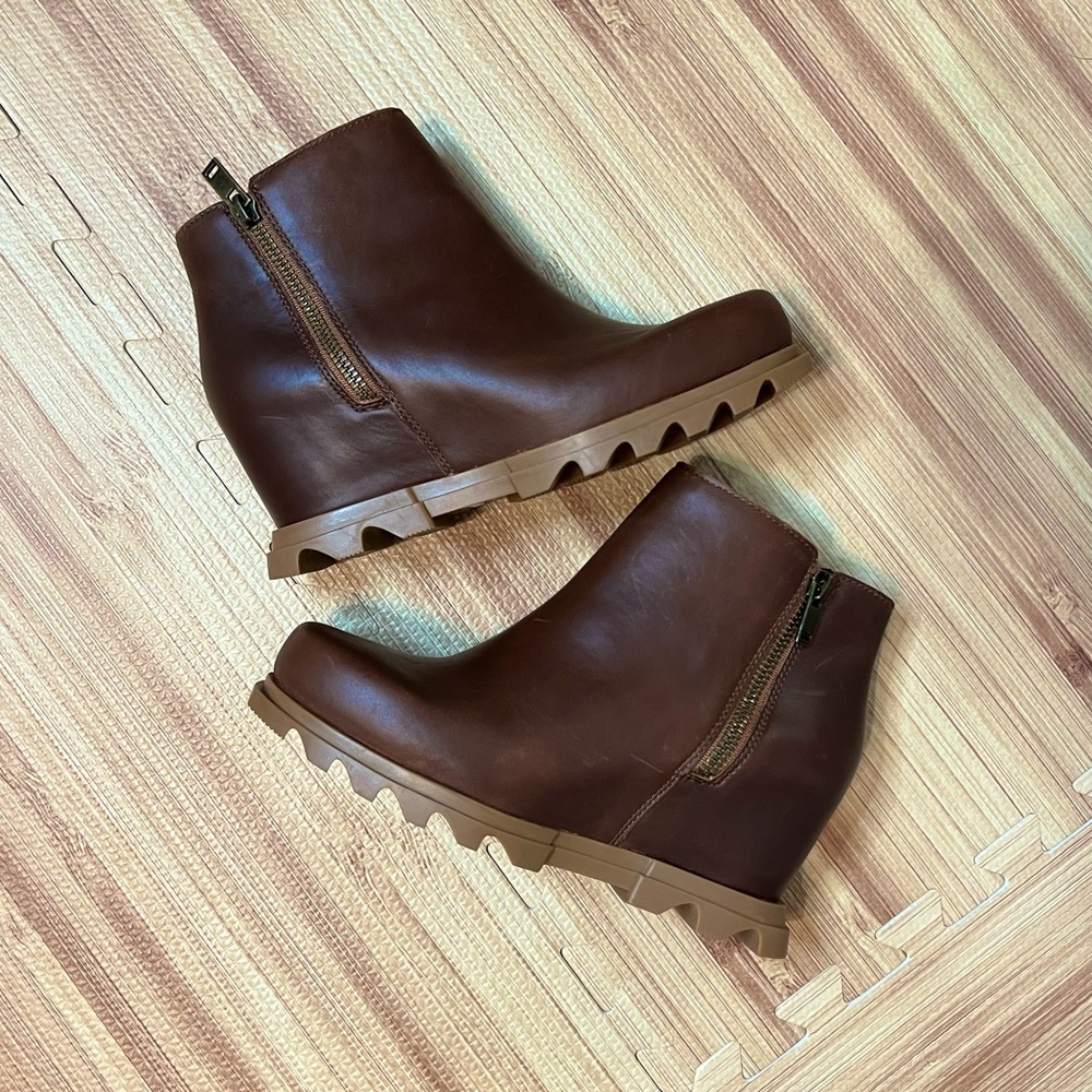 Sorel Joan of Artic size 8.5 boot wedge